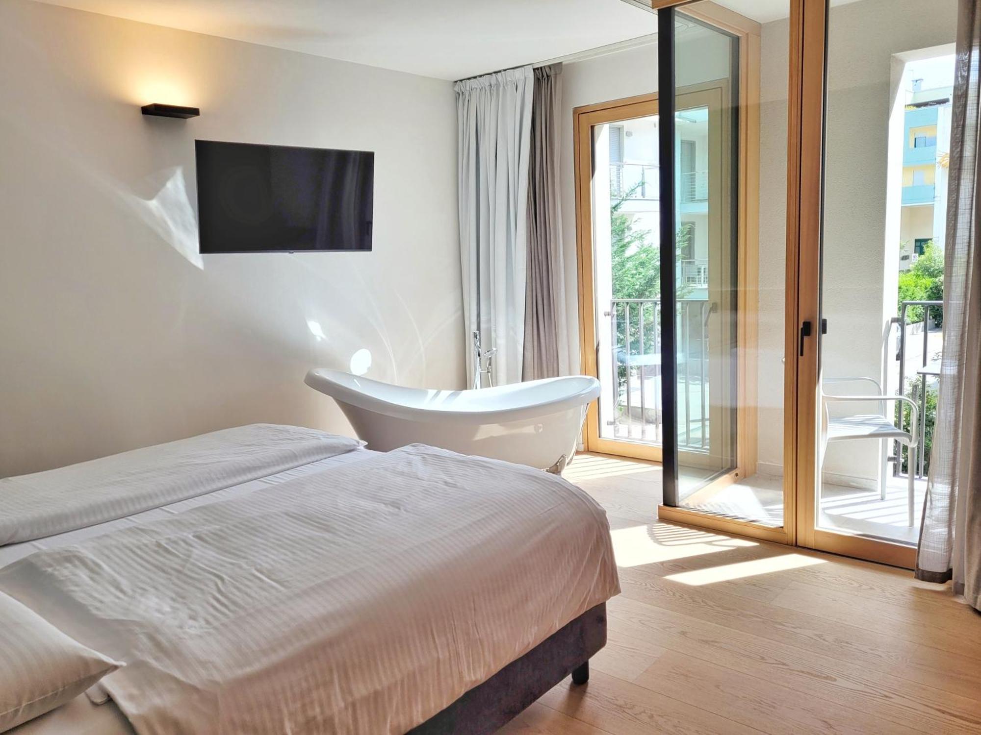 Locanda Restel De Fer ริวาเดลการ์ดา ภายนอก รูปภาพ