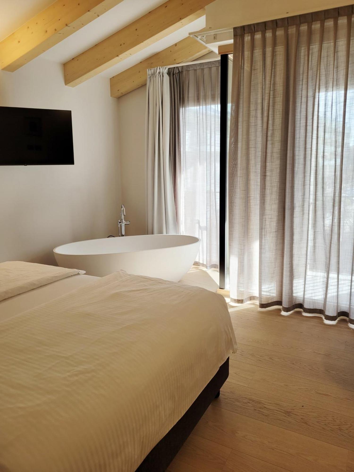 Locanda Restel De Fer ริวาเดลการ์ดา ภายนอก รูปภาพ