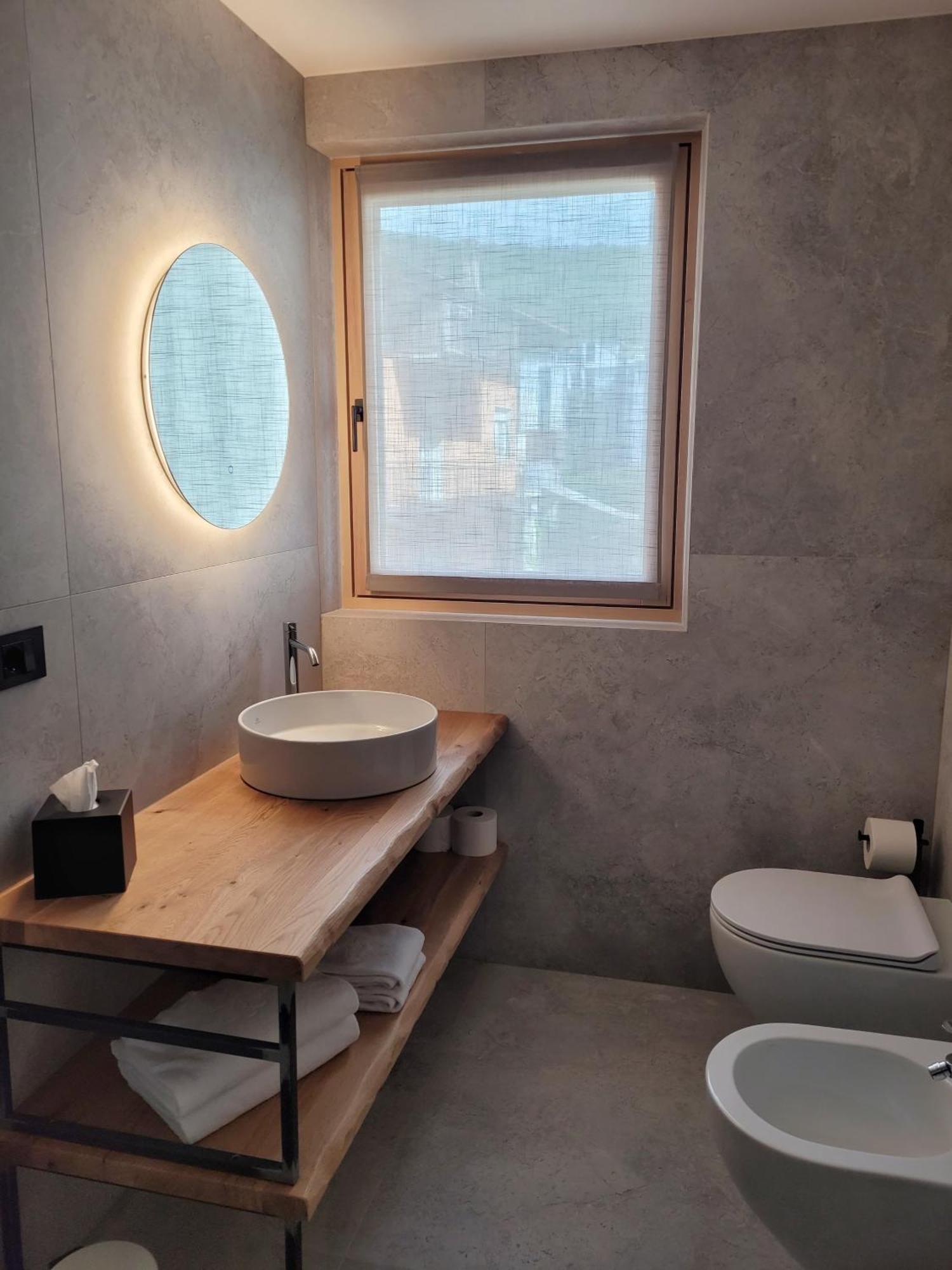 Locanda Restel De Fer ริวาเดลการ์ดา ภายนอก รูปภาพ