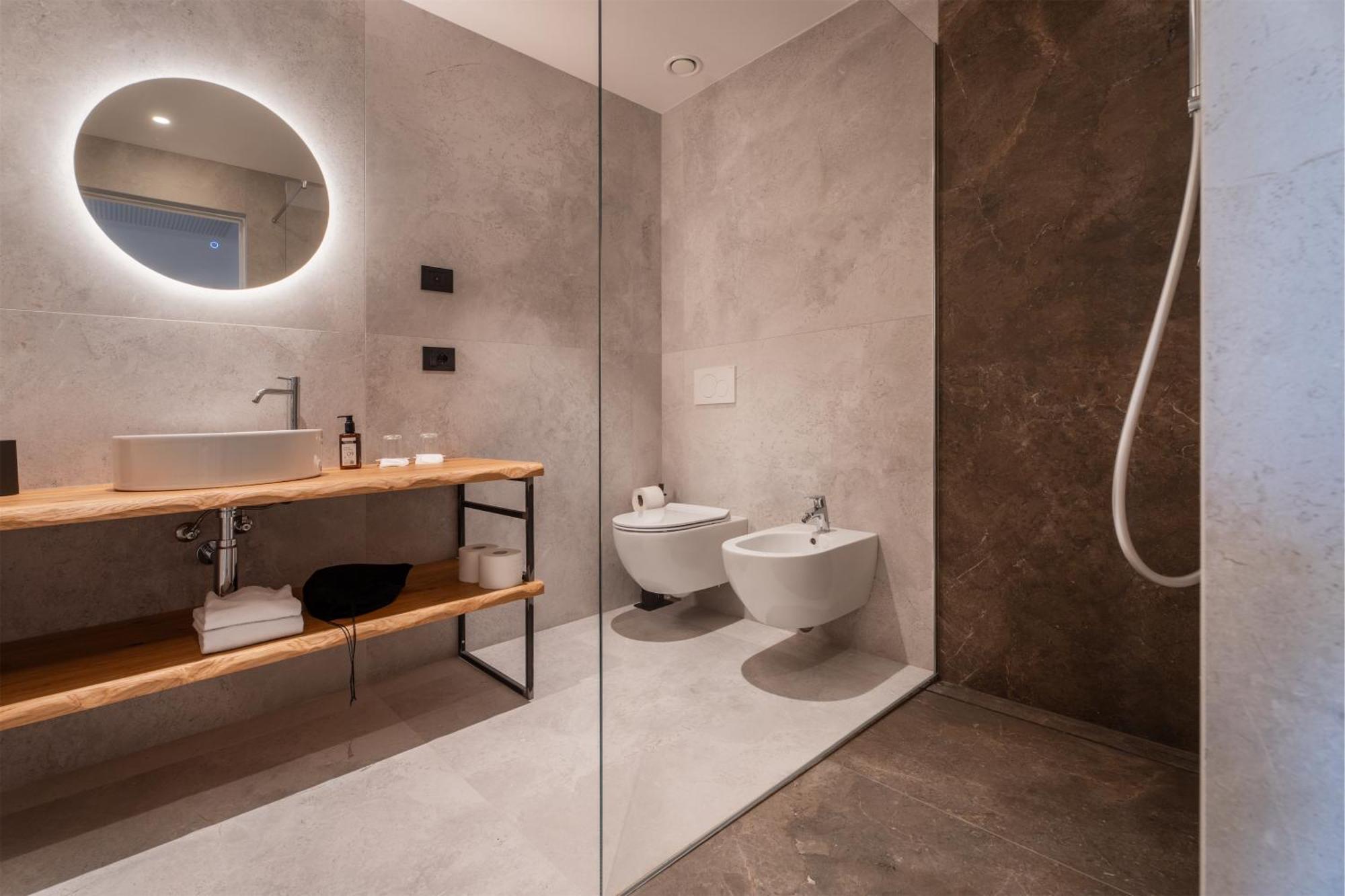 Locanda Restel De Fer ริวาเดลการ์ดา ภายนอก รูปภาพ